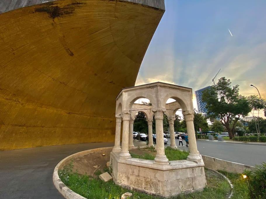 City Centre Big Art'Partment Heart Of The Capital 티라나 외부 사진